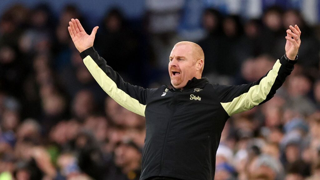 نوتنغهام فورست يعين شون دايك مدربا جديدا