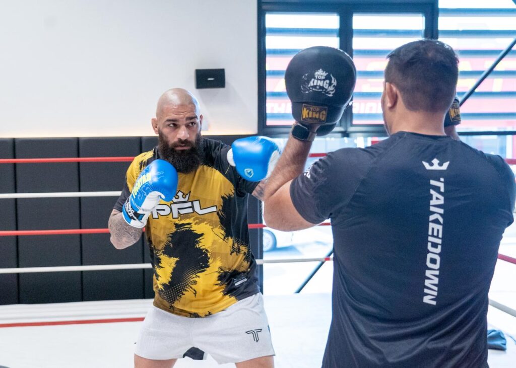 بويا رحماني: “الطريق إلى دبي”.. حلم الحزام يقترب