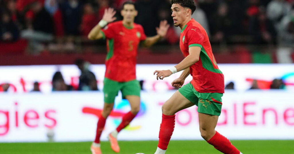 كورييري ديلو سبورت: نائل العيناوي “أفضل لاعب وسط” كأس إفريقيا للأمم