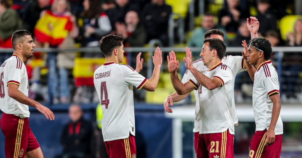 إسبانيا تكرم وفادة صربيا بثلاثية نظيفة بينها ثنائية لأويارسابال